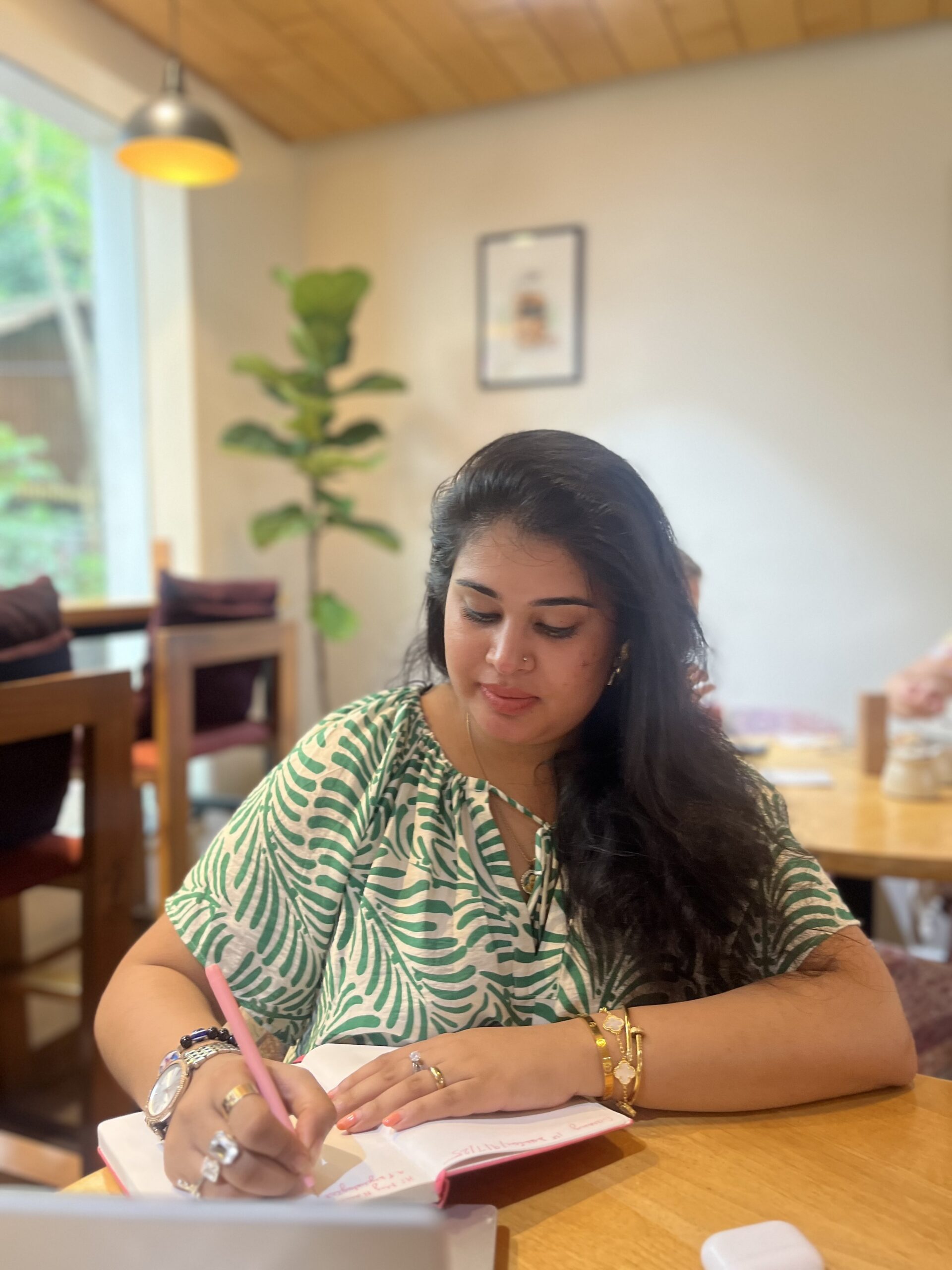 The picture has been send by Khushi